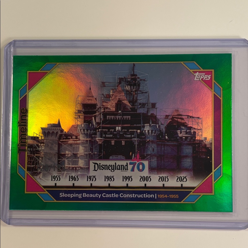 Topps Disneyland 70 Sleeping Beauty Castle Construction Green Trading Card